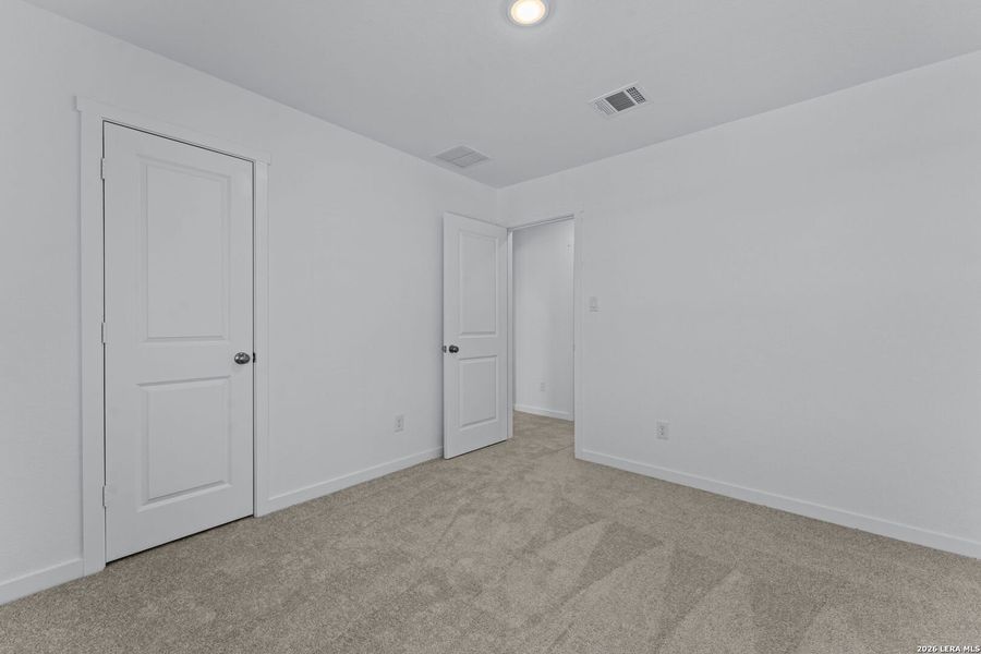 Spacious, unfurnished interior of a new home in Grace Valley, Marion (Image 29).