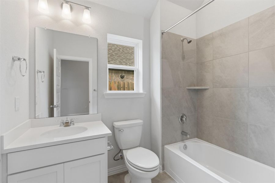 Furnished interior view inside a new home in Brookewater, Rosenberg (Image 15).