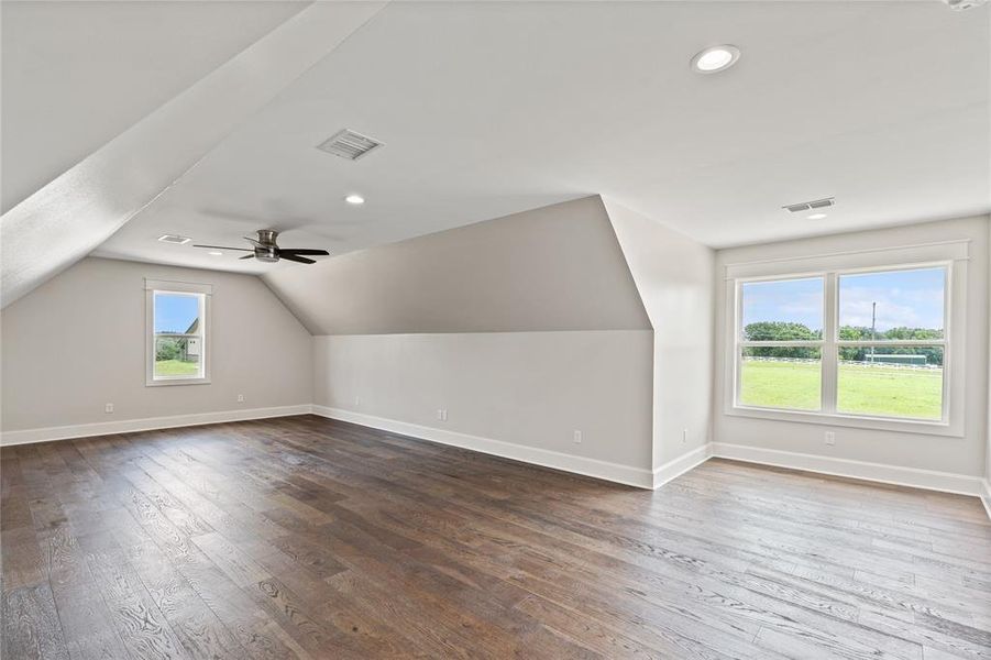 Spacious, unfurnished interior of a new home in , Bullard (Image 19).