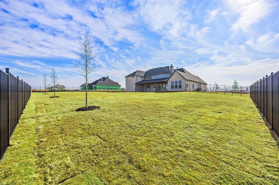 Exterior details and patio area of a home in Harper Estates, Celina (Image 3).