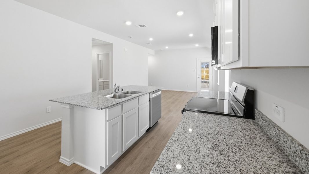 Representative furnished interior of a home built from the Abbot by D.R. Horton in Sweetwater Springs, Sherman (Image 7).
