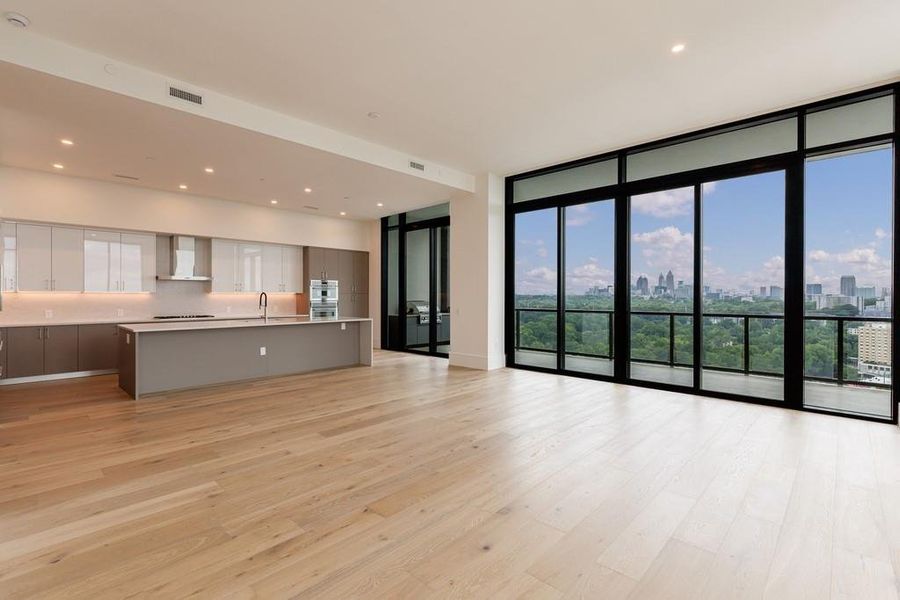 Spacious, unfurnished interior of a new home in The Dillon Buckhead, Atlanta (Image 38).