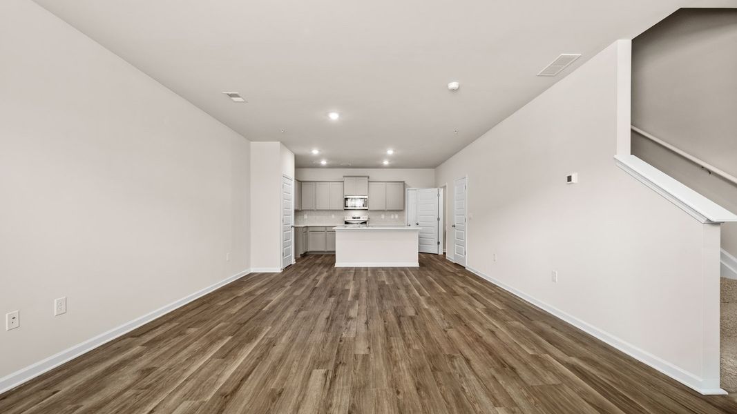 Spacious, unfurnished interior of a new home in Echo Glen, Stockbridge (Image 22).