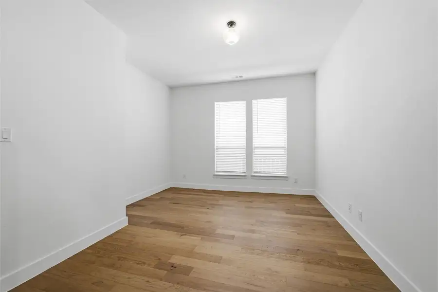 Spacious, unfurnished interior of a new home in Sonoma Verde, Heath (Image 47). Spacious, unfurnished interior of a new home in Sonoma Verde, Heath (Image 47).