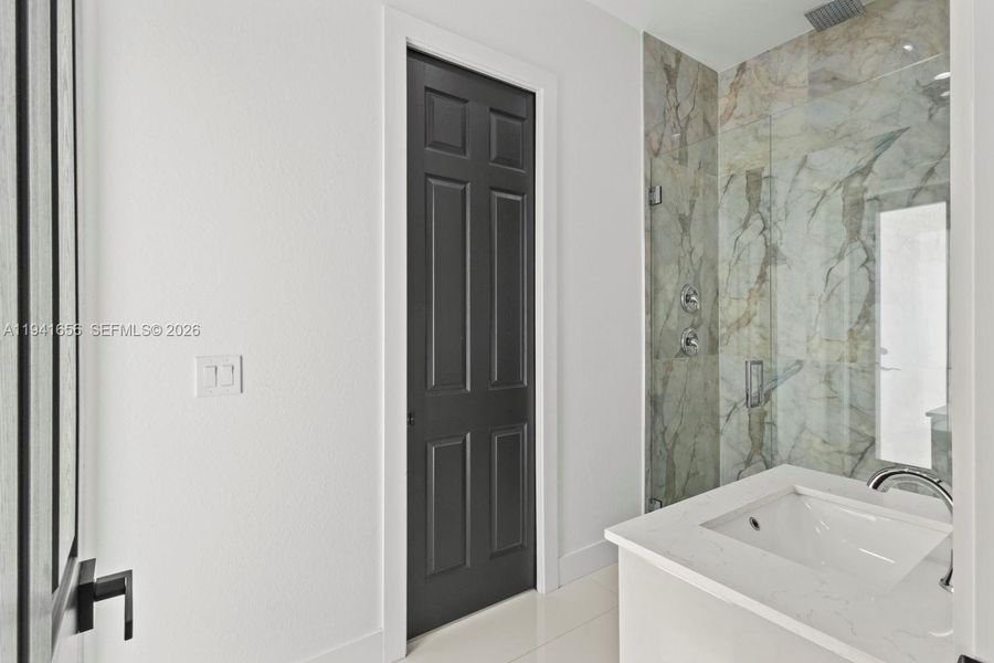 Furnished interior view inside a new home in , Lehigh Acres (Image 7).