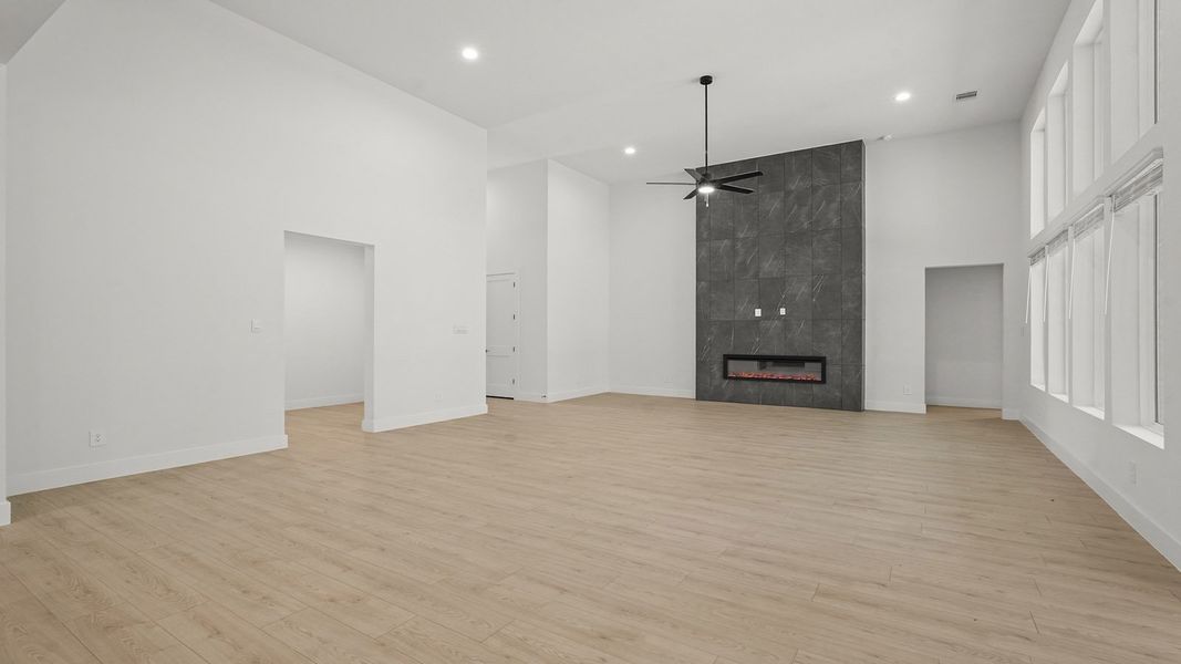 Representative unfurnished interior of a home built from the Portifino by D.R. Horton in Butlers Bend Estates, Pinehurst (Image 61). Representative unfurnished interior of a home built from the Portifino by D.R. Horton in Butlers Bend Estates, Pinehurst (Image 61).