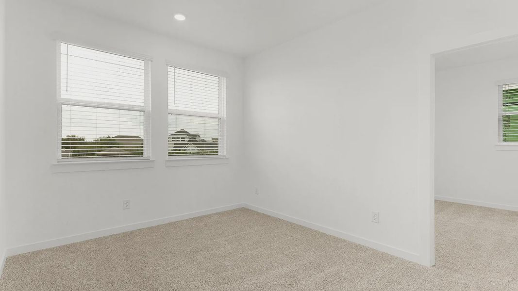 Spacious, unfurnished interior of a new home in Santa Rita Ranch, Liberty Hill (Image 12).