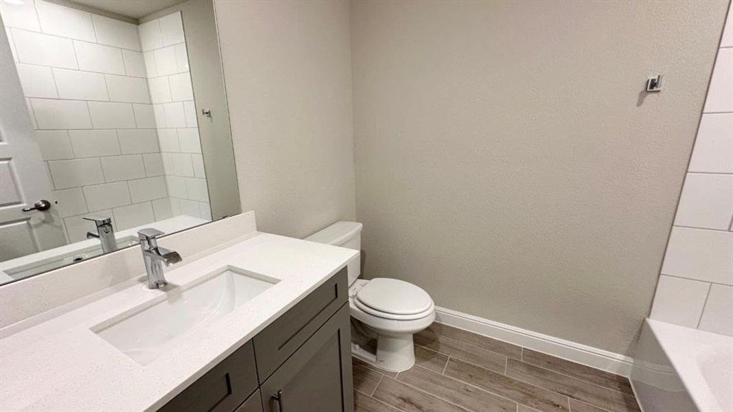Furnished interior view inside a new home in Rock Creek Ranch, Fort Worth (Image 9).
