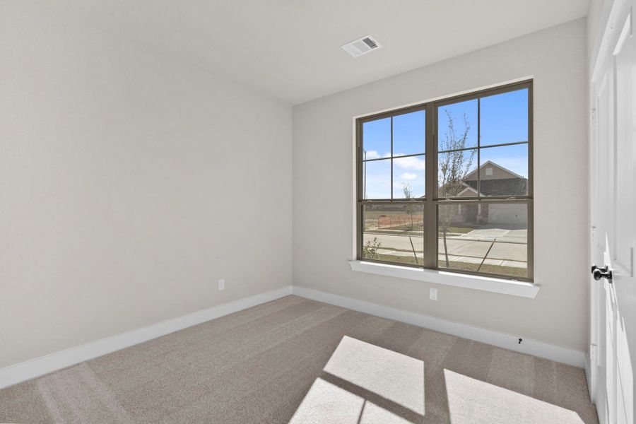 What a perfect space for a growing family, or even a parent to stay!