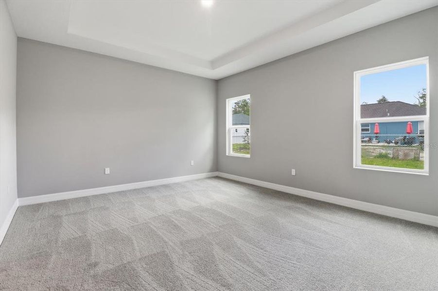 Spacious, unfurnished interior of a new home in , Ocala (Image 27).