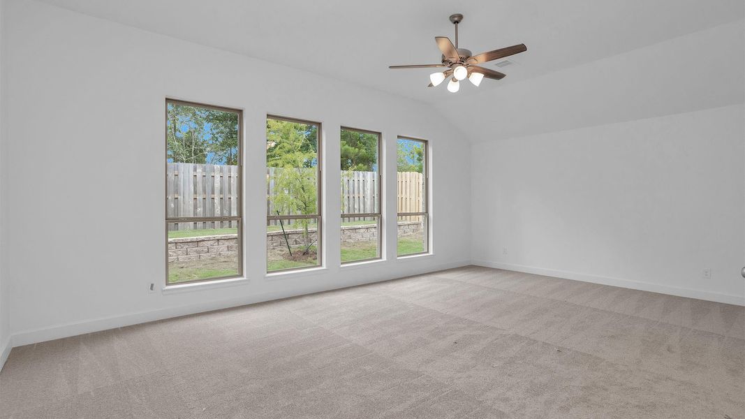 Spacious, unfurnished interior of a new home in COLTON, Todd Mission (Image 11).