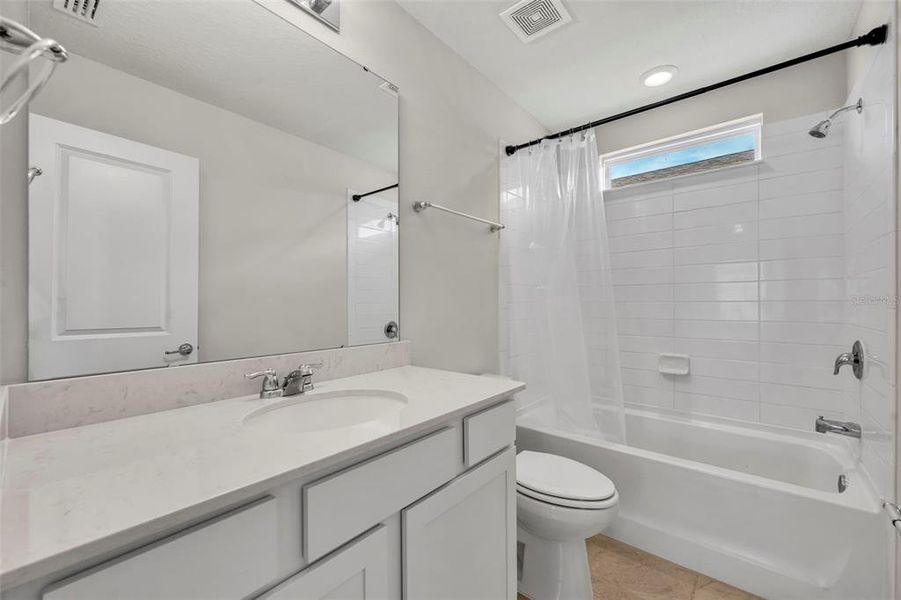 Furnished interior view inside a new home in , Kissimmee (Image 3).