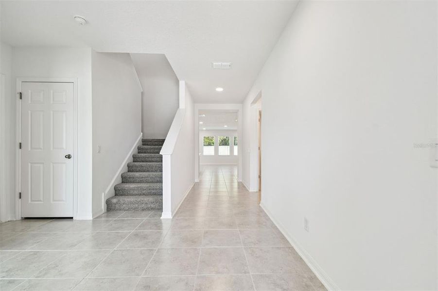 Spacious, unfurnished interior of a new home in Meadow Oaks, Hudson (Image 29).