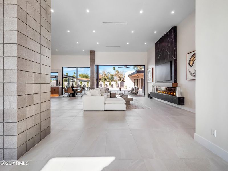 58_p2411245 58_p2411245