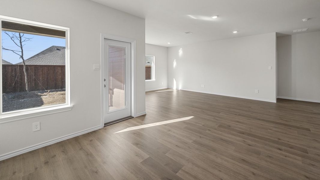 Spacious, unfurnished interior of a new home in Riverfield, Josephine (Image 32).