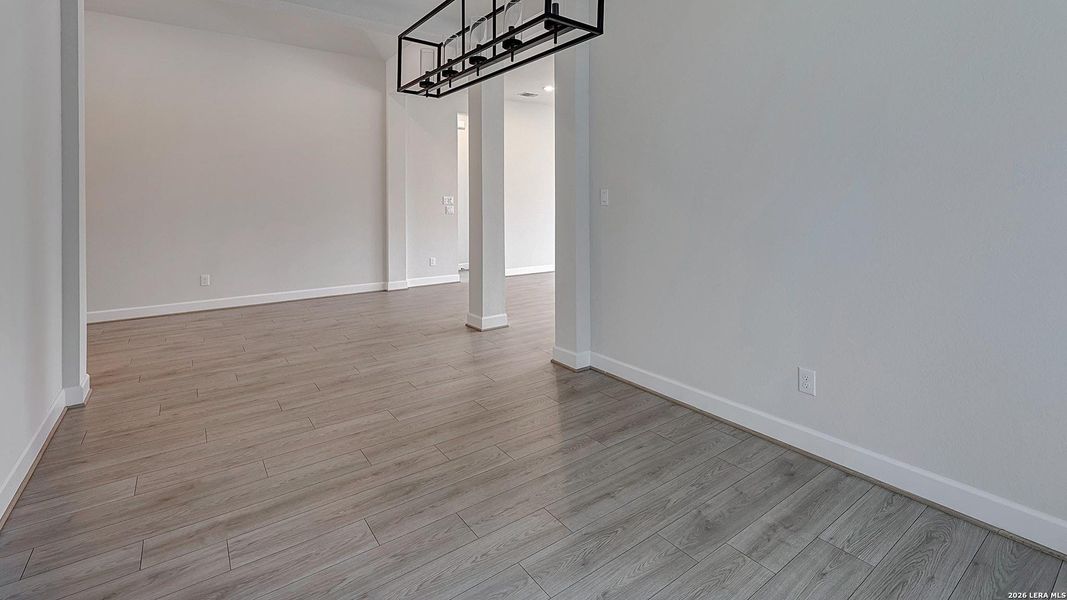 Spacious, unfurnished interior of a new home in Arcadia Ridge, San Antonio (Image 18).