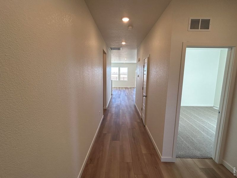 Spacious, unfurnished interior of a new home in Hudson Hills, Hudson (Image 11).