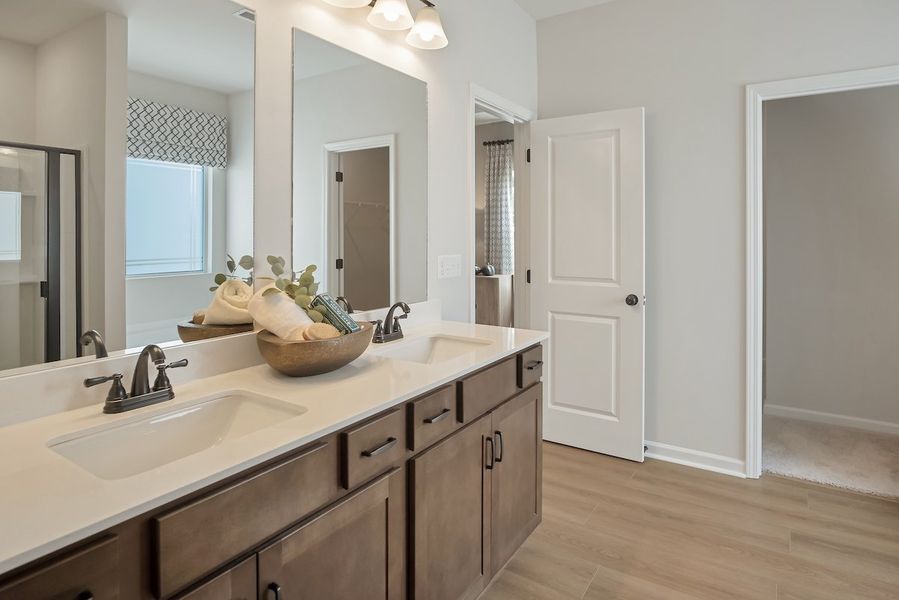 Furnished interior view inside a new home in Hampshire Hills, Columbia (Image 15).