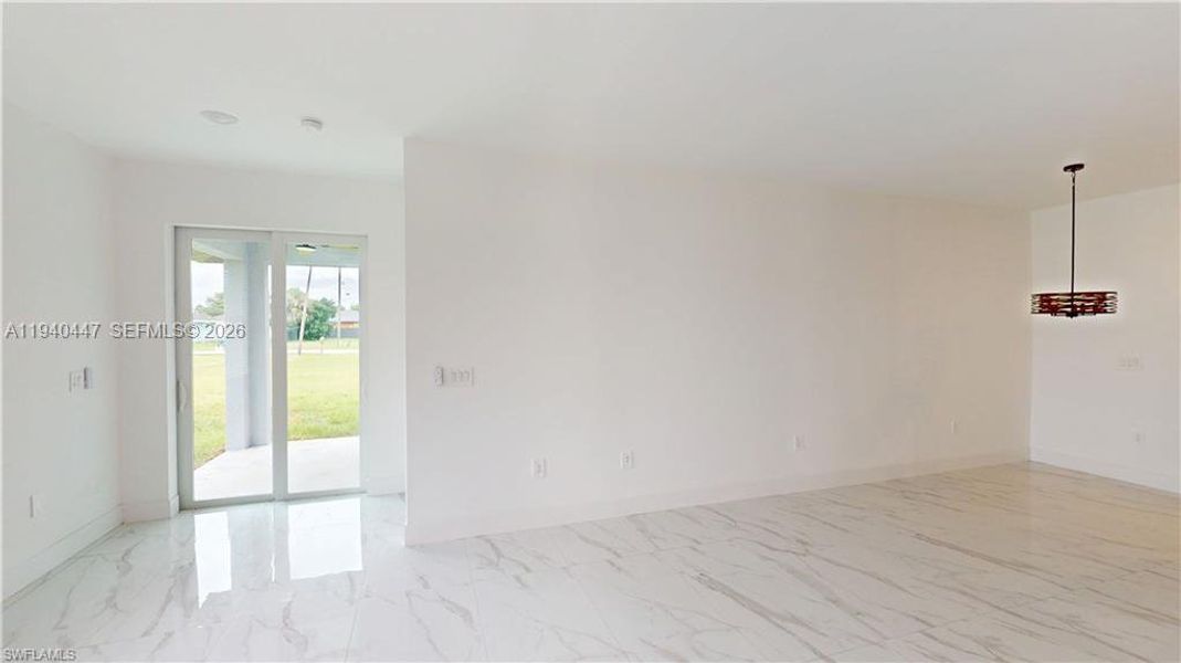 Spacious, unfurnished interior of a new home in , Fort Myers (Image 21).