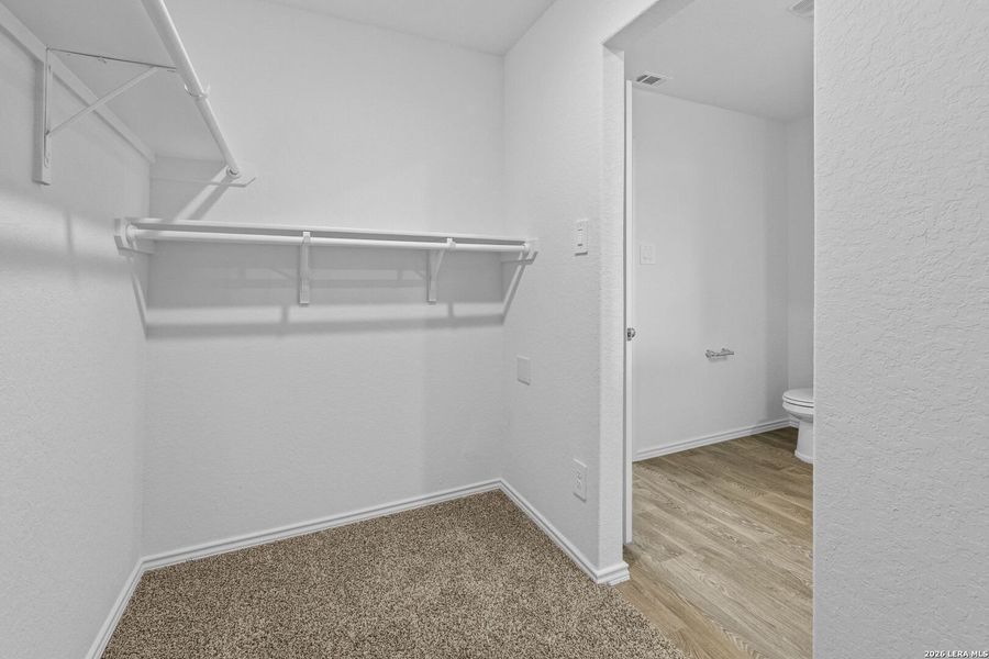Spacious, unfurnished interior of a new home in Hickory Ridge, Elmendorf (Image 16).