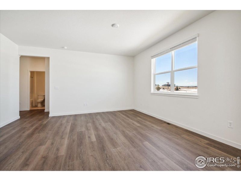 Spacious, unfurnished interior of a new home in Westgate, Greeley (Image 18).