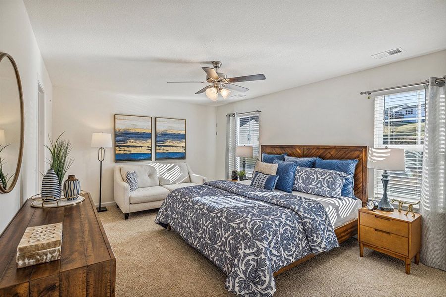 Representative furnished interior of a home built from the Robie by D.R. Horton in Johnson Farms, Greeneville (Image 11).