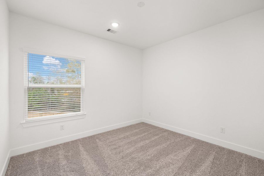 Spacious, unfurnished interior of a new home in Elyson, Katy (Image 15).