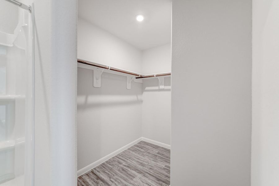 Furnished interior view inside a new home in Shirey Forest - Branches, Lufkin (Image 9).