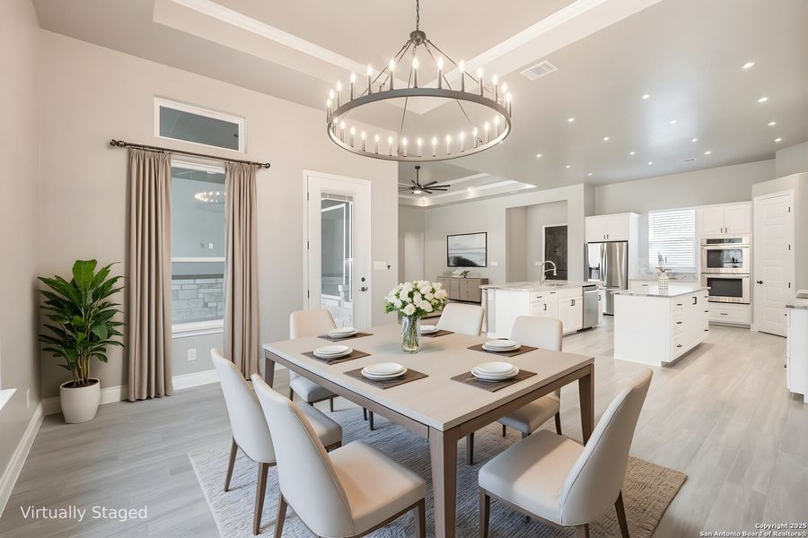 Furnished interior view inside a new home in , La Vernia (Image 19). Furnished interior view inside a new home in , La Vernia (Image 19).