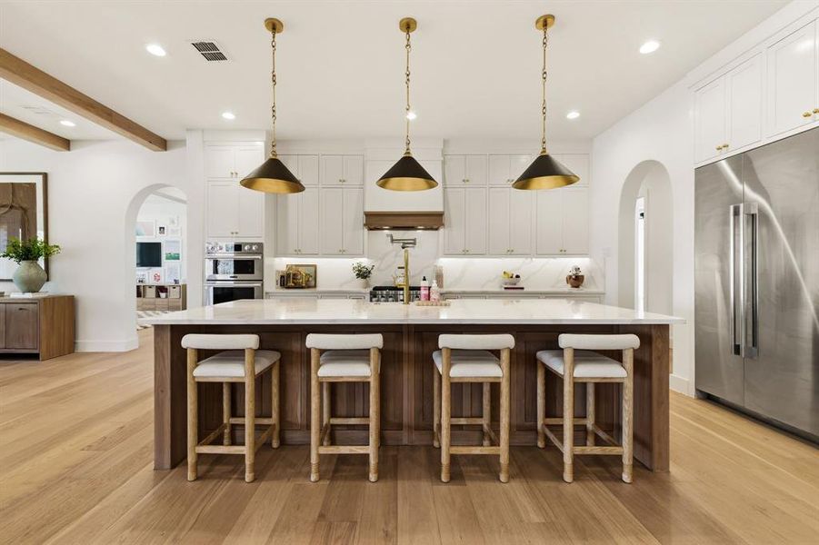 Eat In Kitchen with Luxury Built In Appliances and Eat In Kitchen with Luxury Built In Appliances and