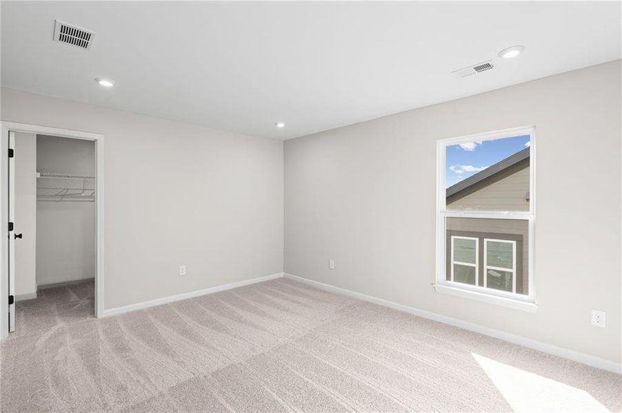 Spacious, unfurnished interior of a new home in Twin Lakes, Hoschton (Image 31). Spacious, unfurnished interior of a new home in Twin Lakes, Hoschton (Image 31).