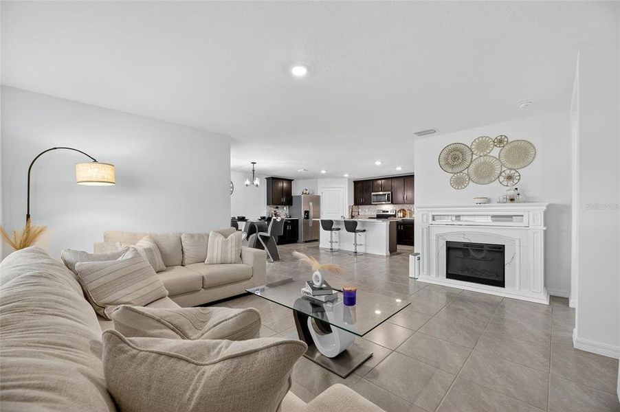 Furnished interior view inside a new home in North Park Isle, Plant City (Image 34).