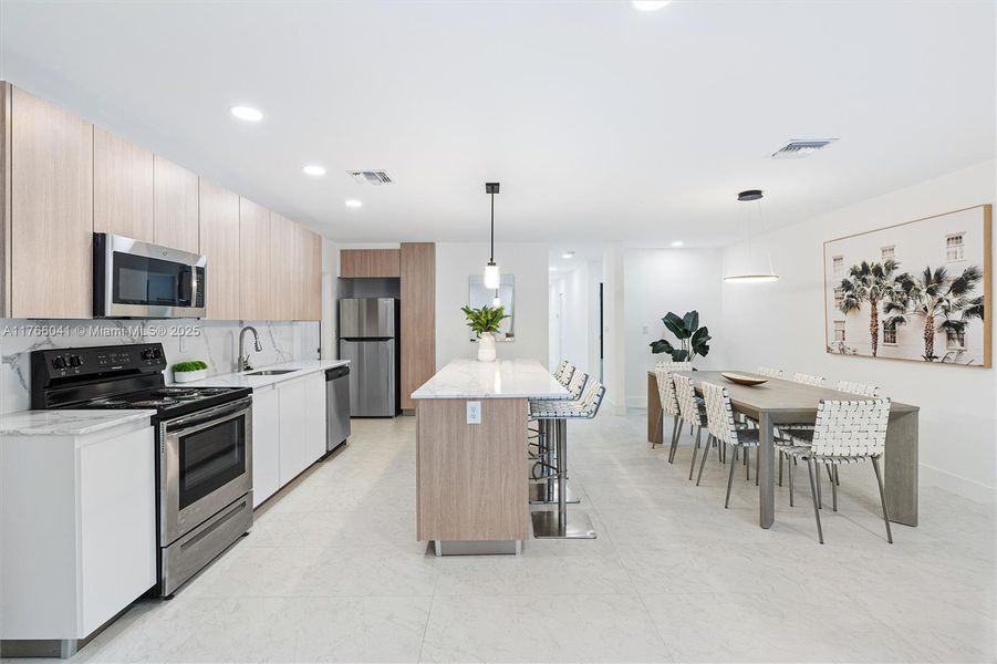 Furnished interior view inside a new home in , Fort Lauderdale (Image 14).