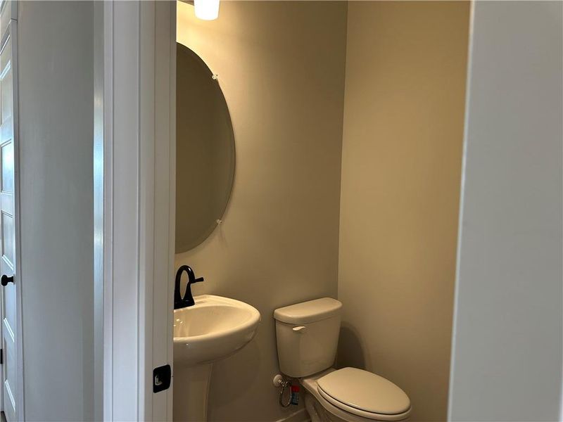 Furnished interior view inside a new home in Rosewood Lake Preserve, Hoschton (Image 8).