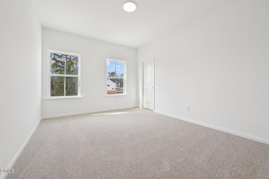 35-web-or-mls-Ken Dr-S2402-035