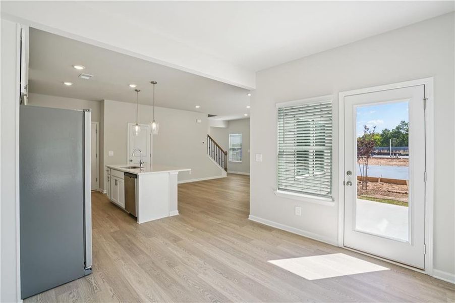 Spacious, unfurnished interior of a new home in Hawthorne Station, College Park (Image 29).