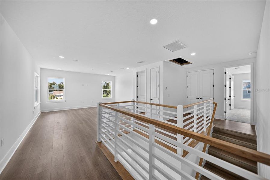 Spacious, unfurnished interior of a new home in Gracewater at Sarasota, Sarasota (Image 25).