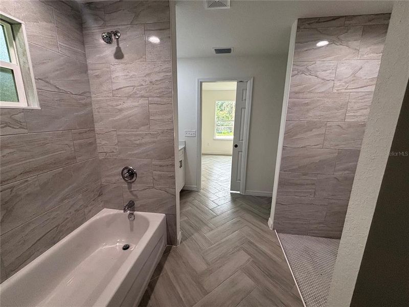 Image 21 of a home in .