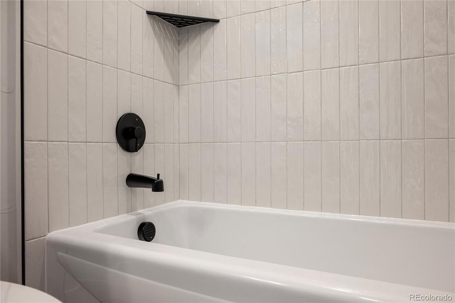 DIFFERENT UNIT // SAME FLOOR PLAN