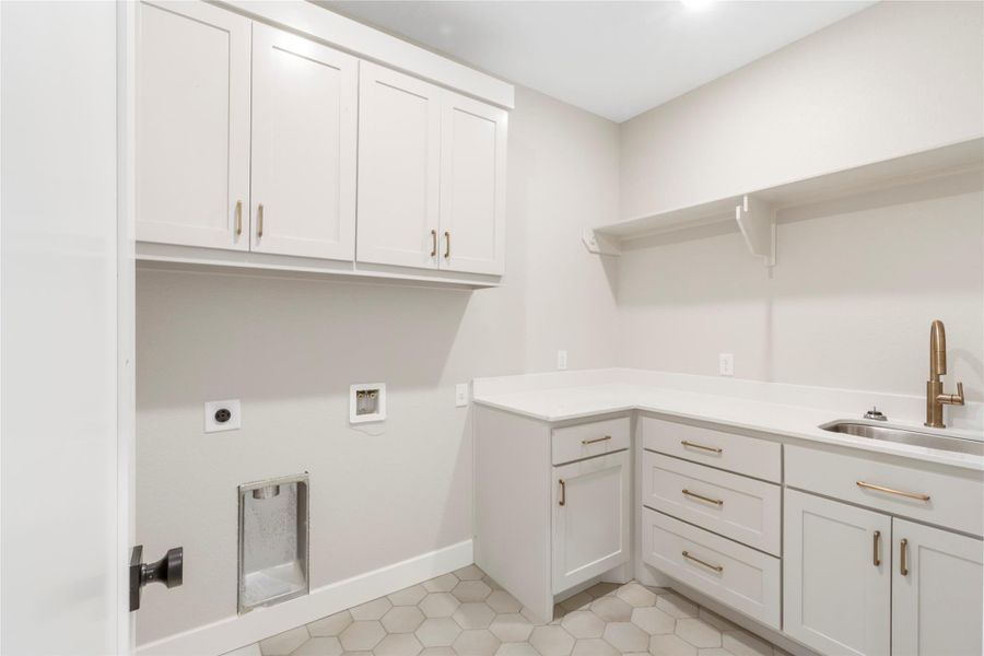 Furnished interior view inside a new home in , Bryan (Image 5).