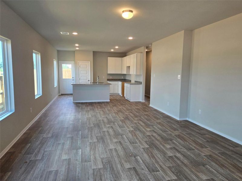 Spacious, unfurnished interior of a new home in Mustang Meadows, Waller (Image 13). Spacious, unfurnished interior of a new home in Mustang Meadows, Waller (Image 13).