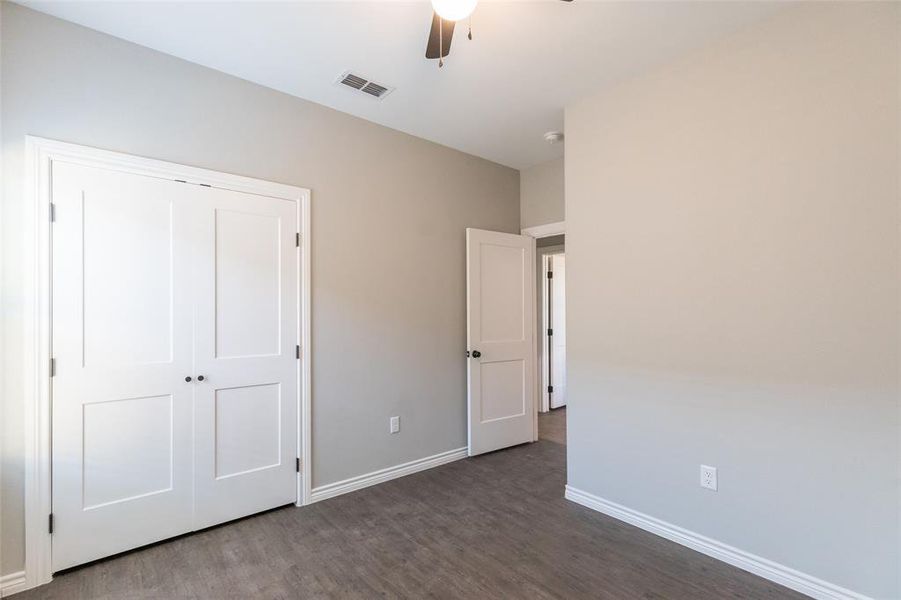 Spacious, unfurnished interior of a new home in , Abilene (Image 24).