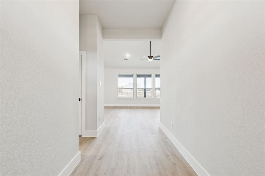 Spacious, unfurnished interior of a new home in Ellis Ranch Estates, Waxahachie (Image 15).