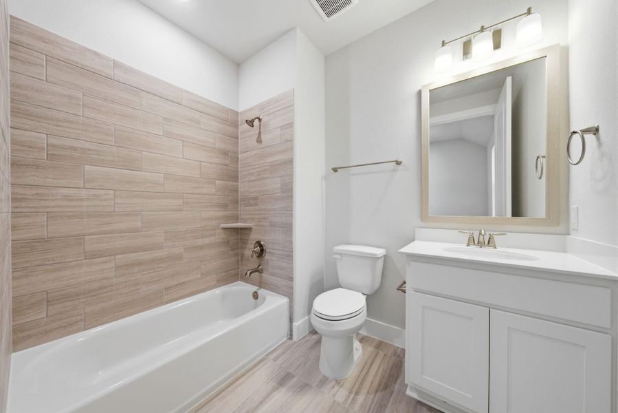 Furnished interior view inside a new home in Chambers Creek, Willis (Image 14).