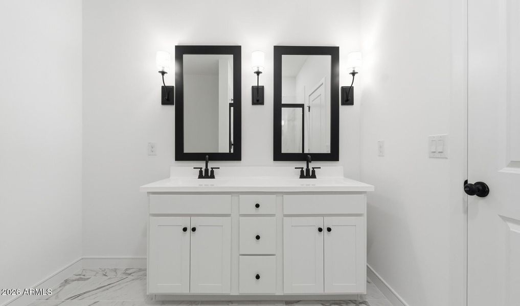 MR Lot #99 Primary Bath (2) (Large)