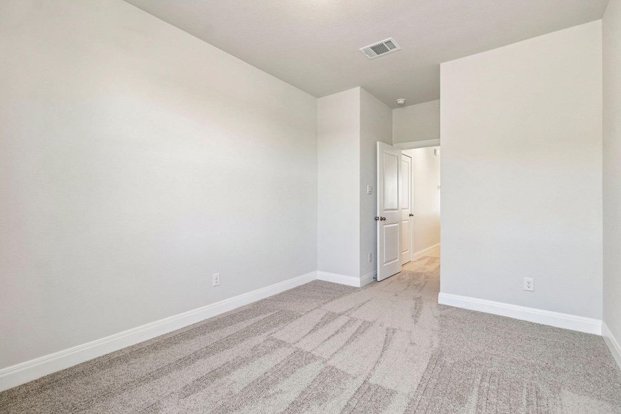Spacious, unfurnished interior of a new home in 6 Creeks, Kyle (Image 20). Spacious, unfurnished interior of a new home in 6 Creeks, Kyle (Image 20).