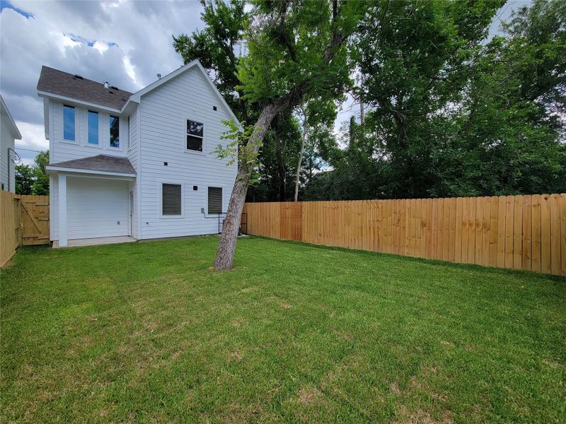 Exterior details and patio area of a home in , Houston (Image 3).
