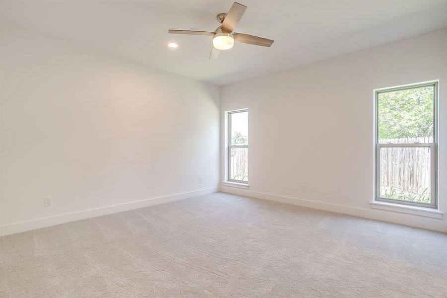 Spacious, unfurnished interior of a new home in , Mineral Wells (Image 23).