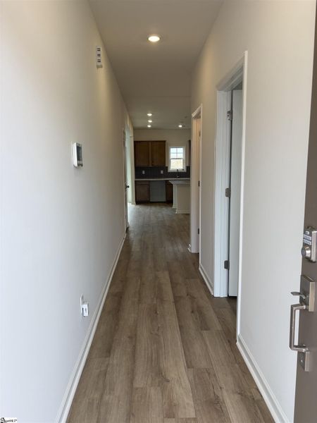 Spacious, unfurnished interior of a new home in Hazelwood, Boiling Springs (Image 11).