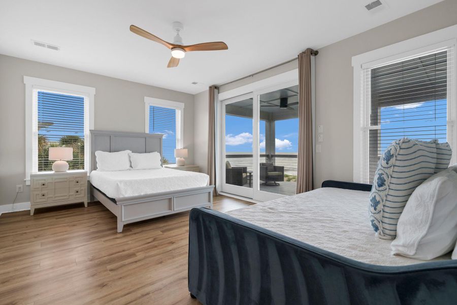 Furnished interior view inside a new home in , Edisto Island (Image 61).